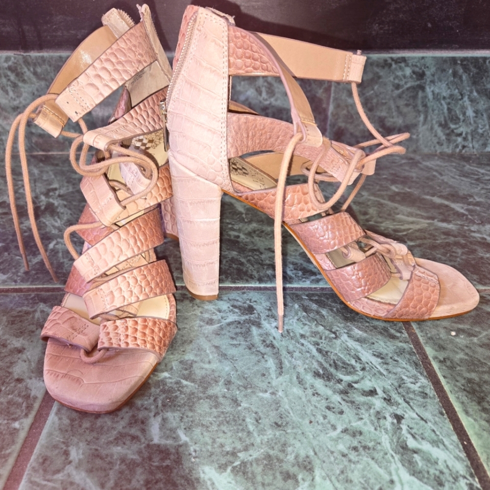 Vince Camuto
